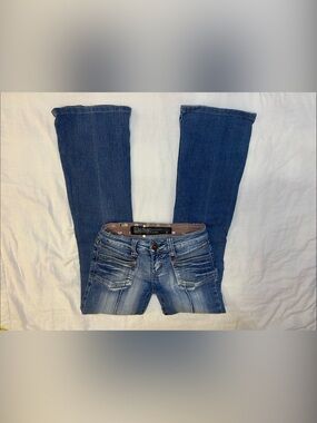 Y2K Bongo LOWrise Flared Jeans